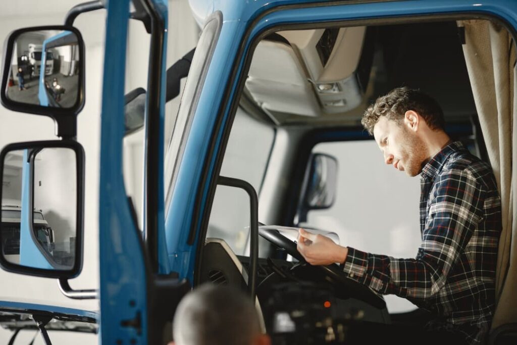 Truck accidents can involve multiple parties, including the truck driver, trucking company, vehicle manufacturer, maintenance contractors, and others. 